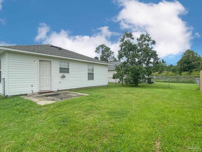 Foto del edificio - 504 Ashwood Ln