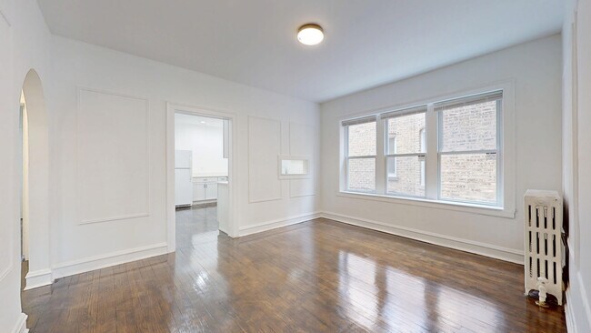 Foto del edificio - 6738 N Rockwell St