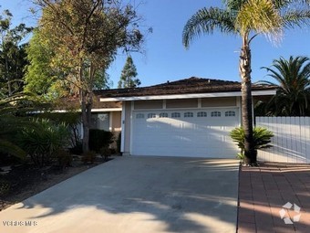 Foto principal - 3335 Holloway St