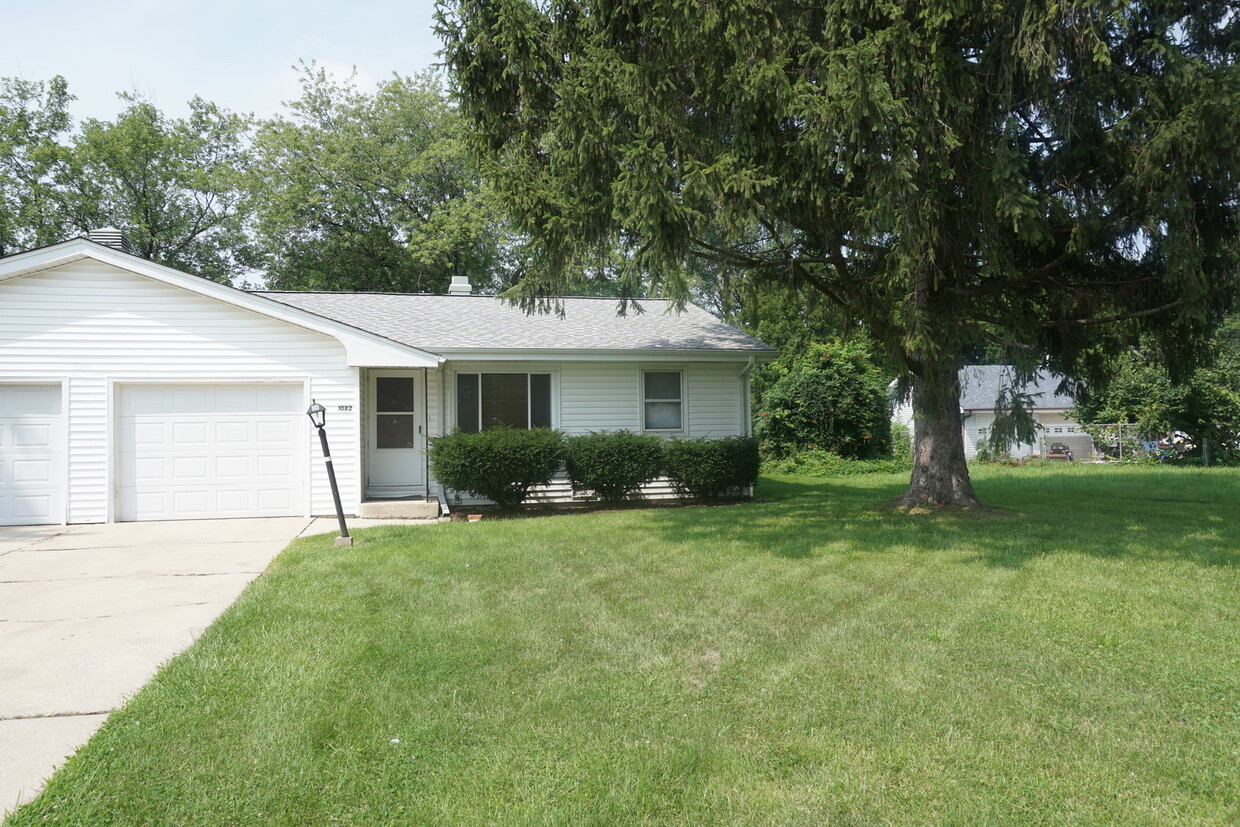 Primary Photo - 1082 Trask St