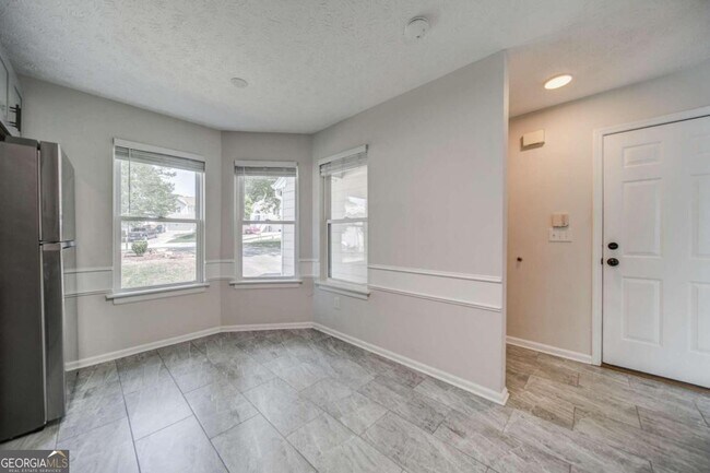 Building Photo - 3610 Darwin Pl