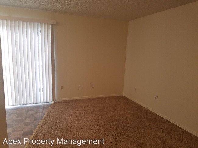 Foto del edificio - 2841-2843 W Maplewood Ave