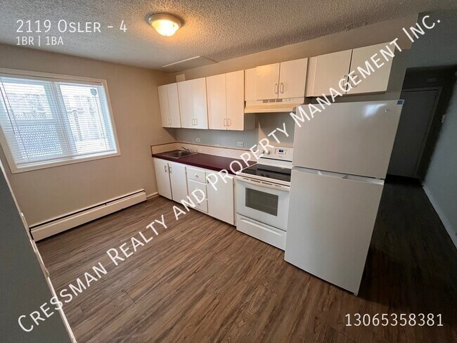 Photo du bâtiment - 1 bed 1 bath APARTMENT in downtown Regina FIRST MONTH RENT FREE