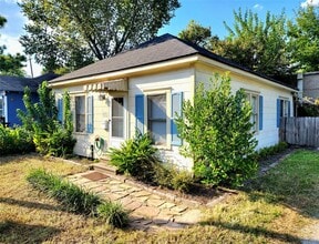 Building Photo - 6306 Stillman St
