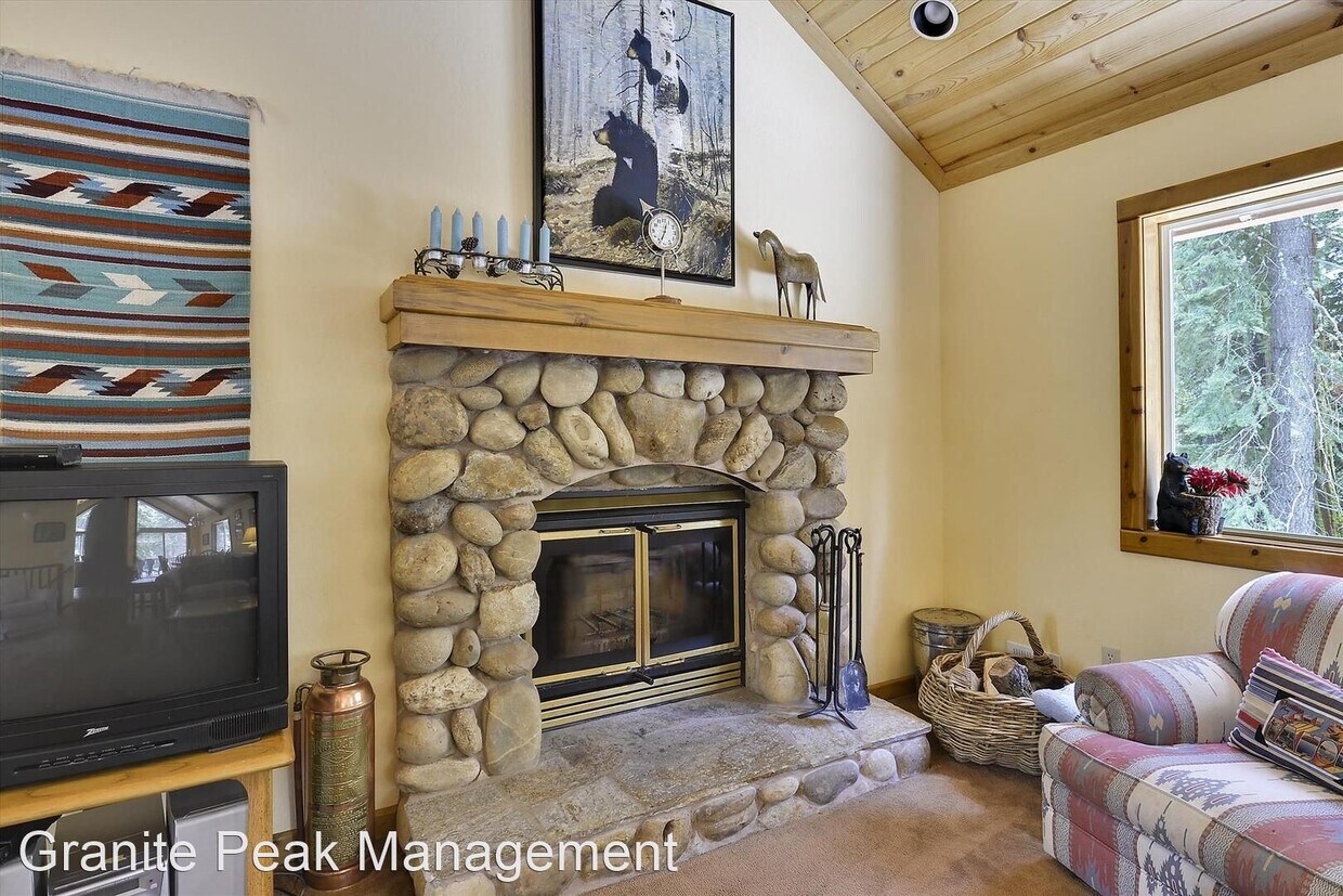 Primary Photo - 3 br, 2 bath House - 397 Woodacre Ct