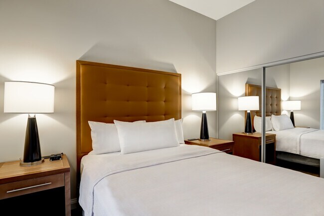 Building Photo - Residences at Kanata Lakes