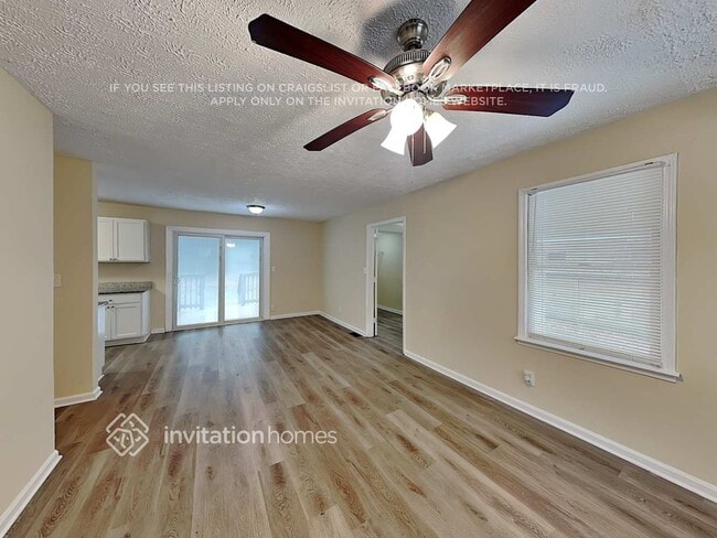 Foto del edificio - 2060 Sanders Dr