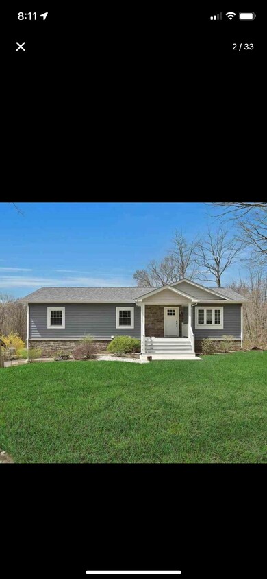 Foto principal - 623 N Elting Corners Rd