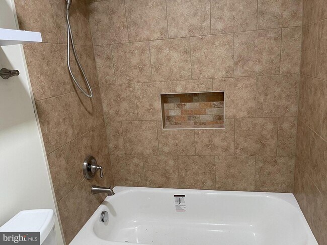 Building Photo - 603 Budleigh Cir