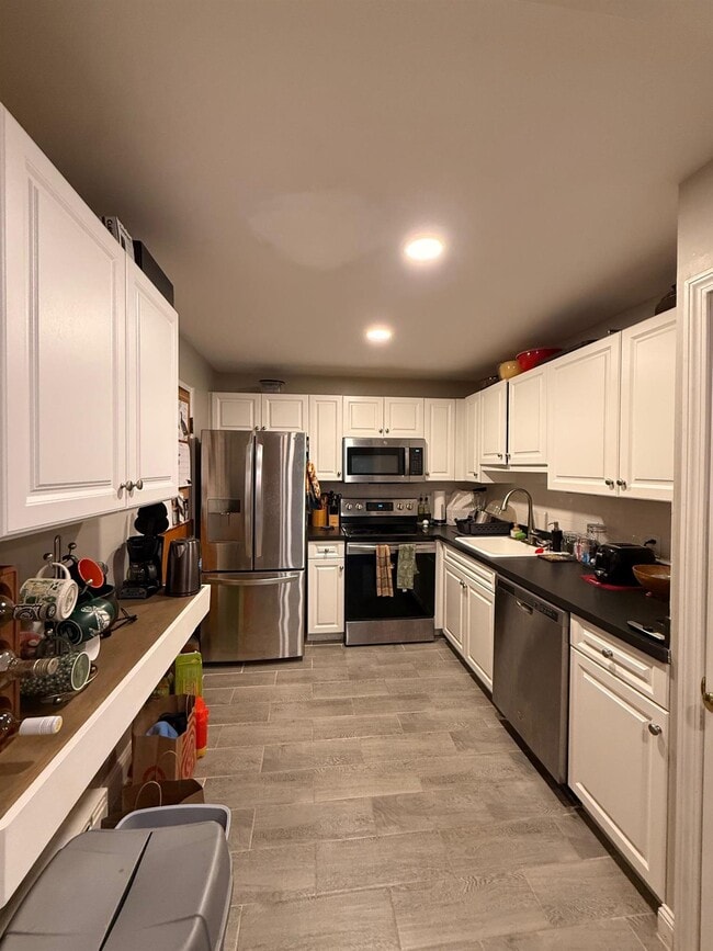 Building Photo - 326 Broadway