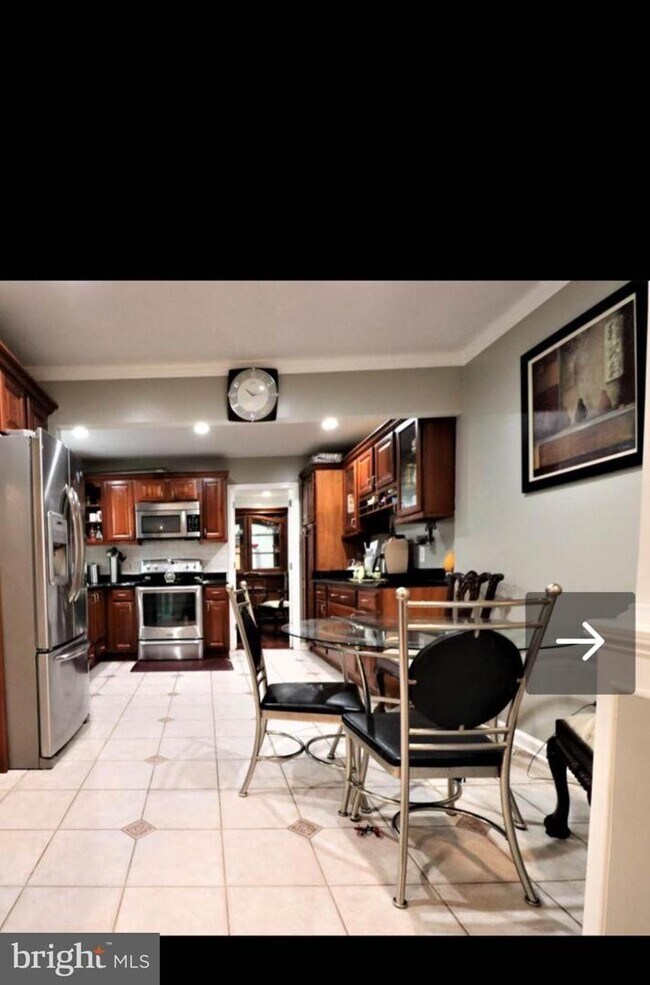 Foto del edificio - 8005 Lake Pleasant Dr