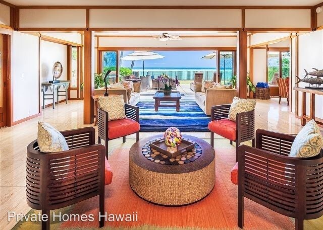 Building Photo - 4451 Kahala Ave