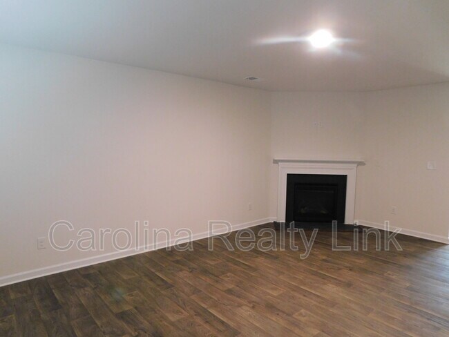 Building Photo - 2665 Mcintosh St