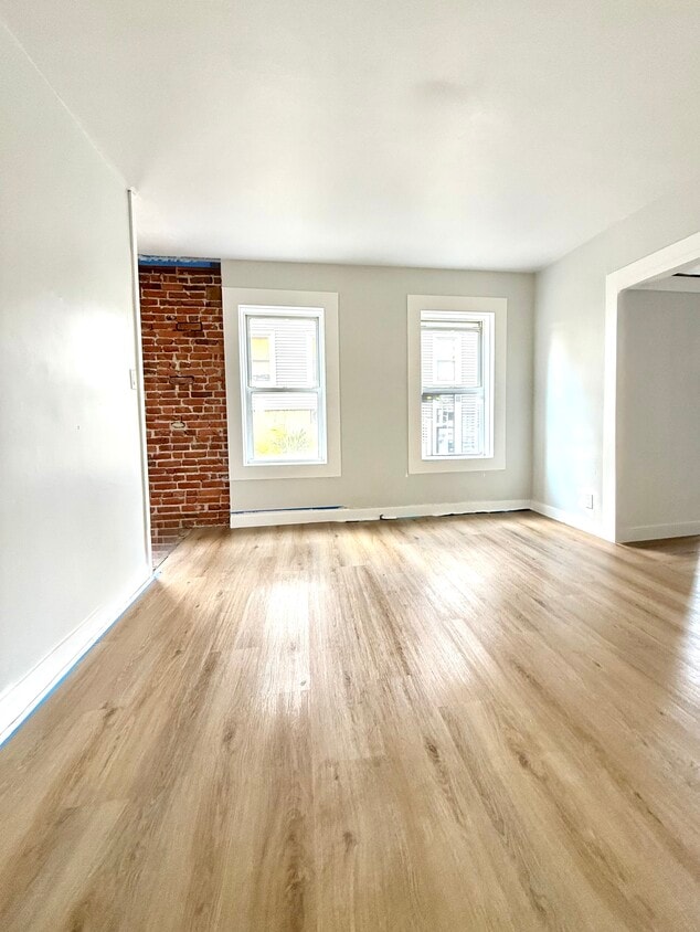 Primary Photo - 189 Daly Ave