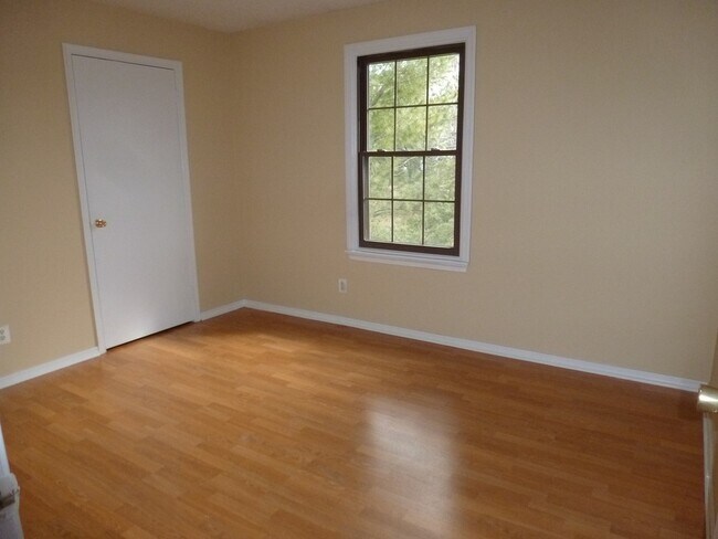 Foto del edificio - 16-8 Sacramento Ct