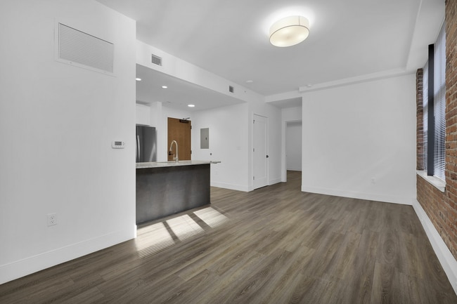 The Forsyth - The Residences at Barnett
