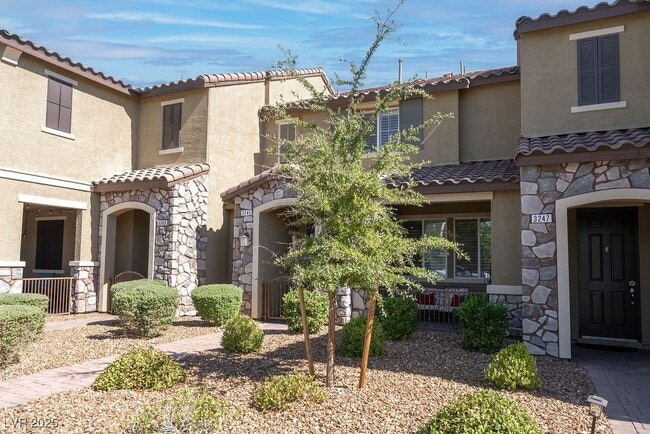 Building Photo - 3245 Montage Dr