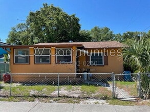 Building Photo - 888 14th Ave S