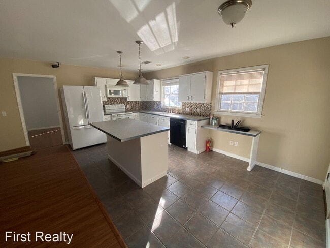 Building Photo - 3 br, 2 bath House - 418 Green Street