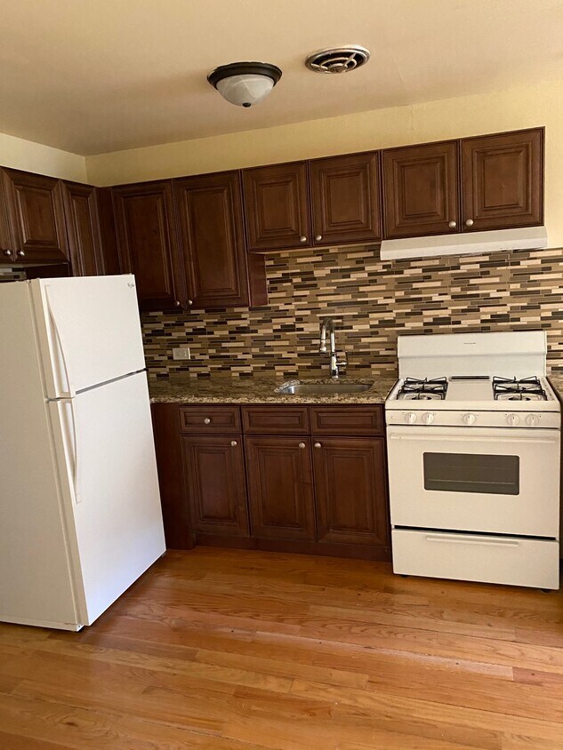Foto principal - 8506 Waukegan Rd