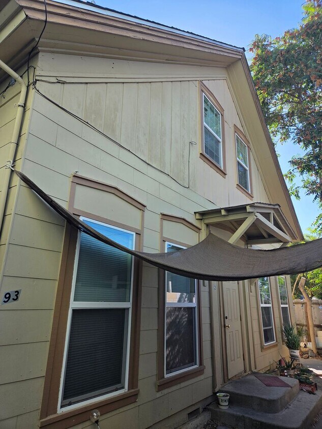 Foto principal - 100 S Shepherd St
