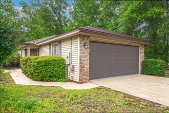 Building Photo - 2901 Alpine Pl