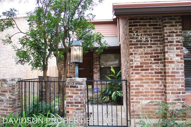 Building Photo - 3 br, 2 bath House - 3743 Hunters Circle