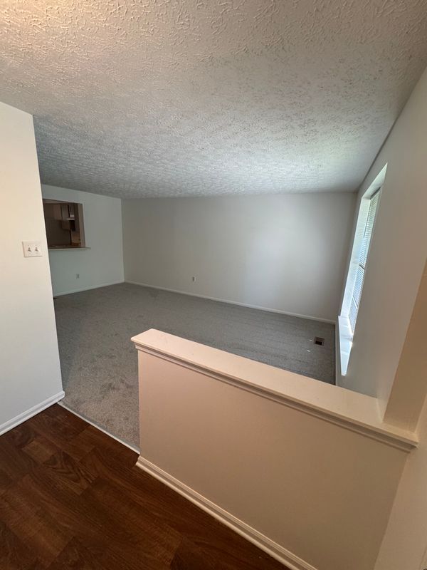 Foto del edificio - 9730 Red Clover Ct