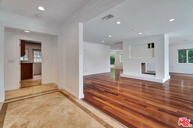 Foto del edificio - 3379 Canton Ln