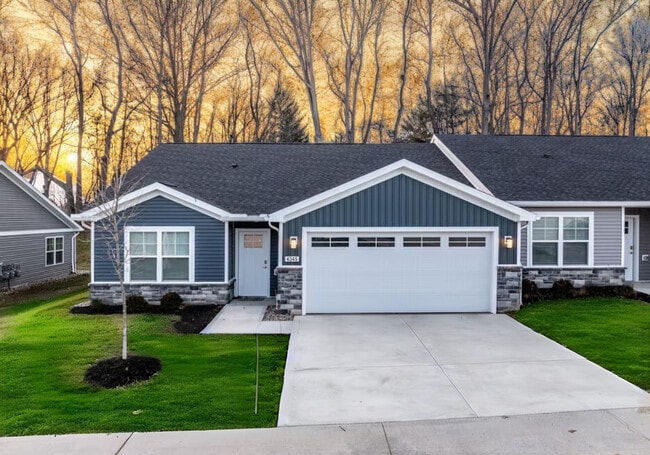 Building Photo - The Villas at Wyles Farm