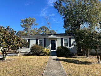 Building Photo - 706 S Bonham Rd
