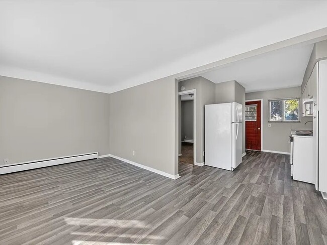 Building Photo - 23 W Burdick St