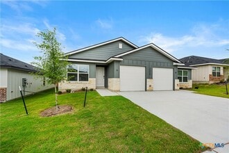 Building Photo - 1226 Concord Dr
