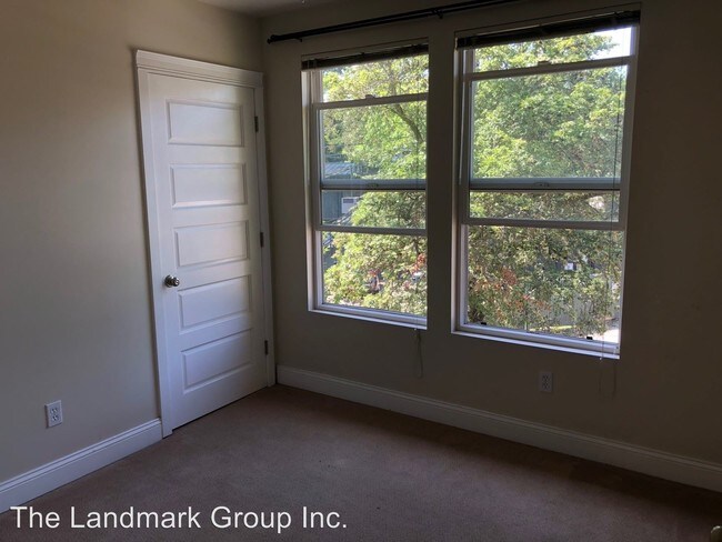 Foto del edificio - 3107 E Madison St