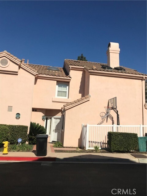 Primary Photo - 3061 Primrose Ln