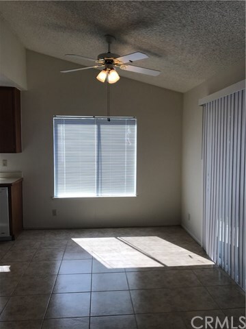 Foto del edificio - 14937 Silvertree Rd