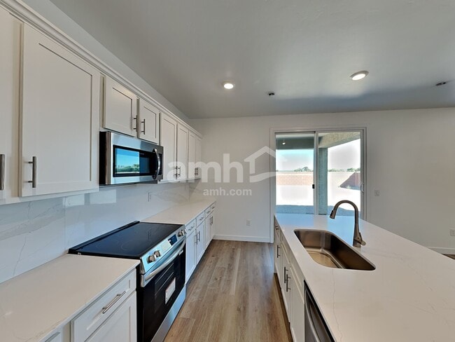 Building Photo - 12254 Thunder Creek Pky