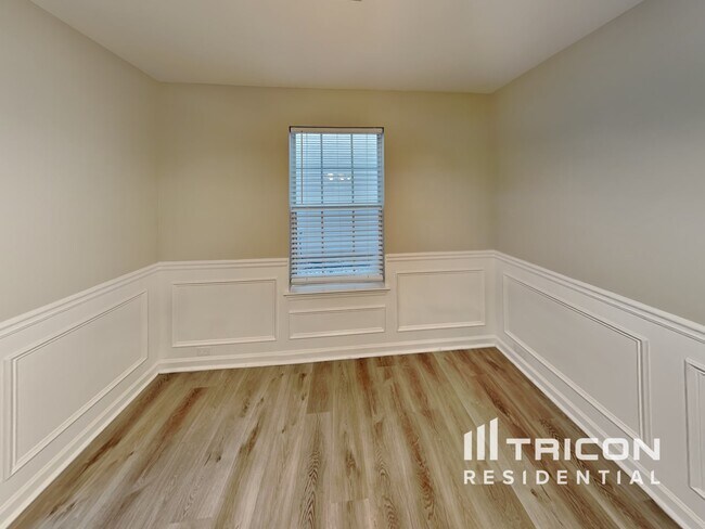 Building Photo - 5863 Seabright Lane Atlanta GA