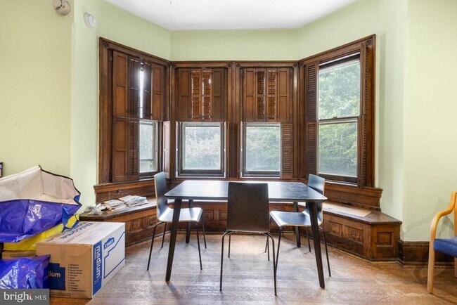 Foto del edificio - 4411 Pine St