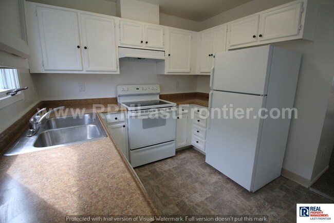 Foto del edificio - 5820 E 4th Ave