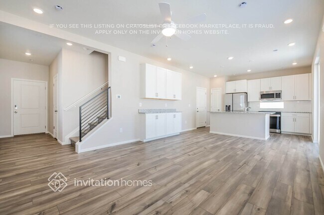 Foto del edificio - 3374 Pearwood Dr