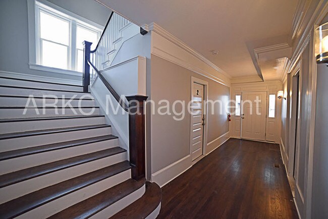 Building Photo - 3726 Washington St
