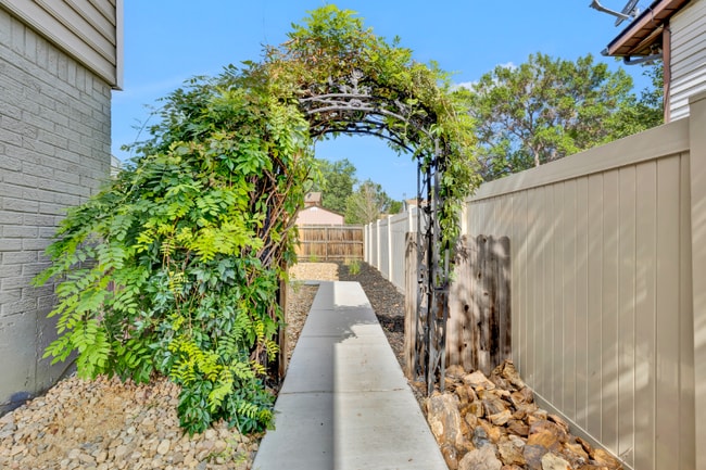 Foto del edificio - 1319 S Lincoln St