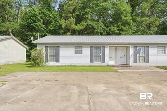 Building Photo - 6413 Schoel Ln