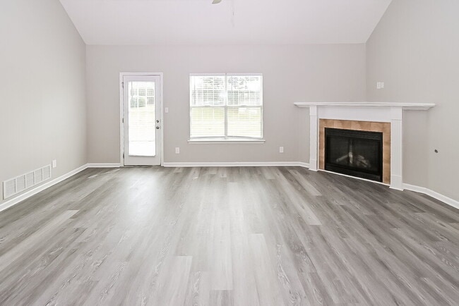 Building Photo - 5894 Keebler Dr