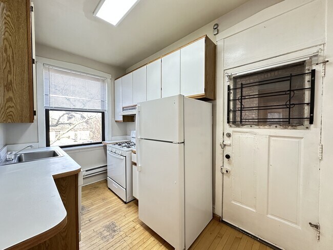 Foto del edificio - 1326 Oak Ave