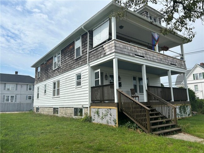 Building Photo - 57 Cross St