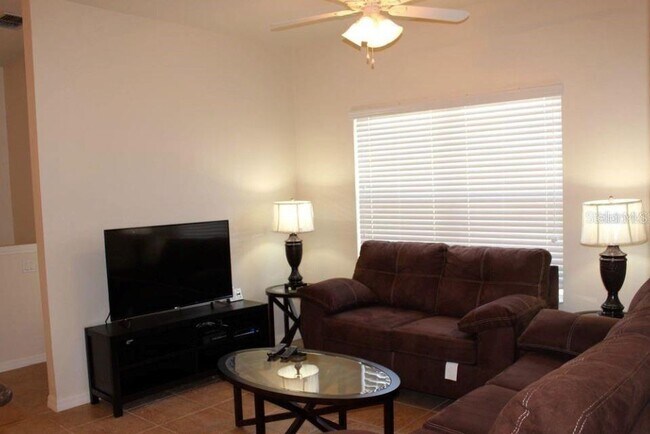 Foto del edificio - 2746 Oakwater Dr