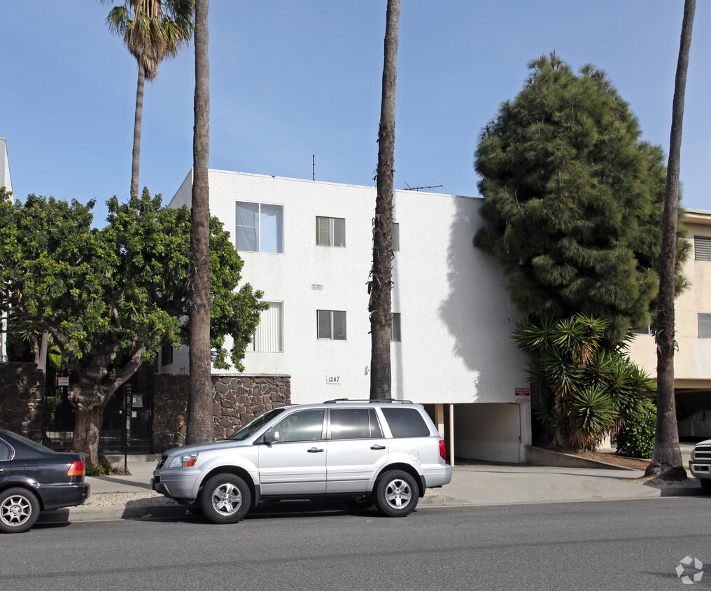 Primary Photo - 1247 12th St
