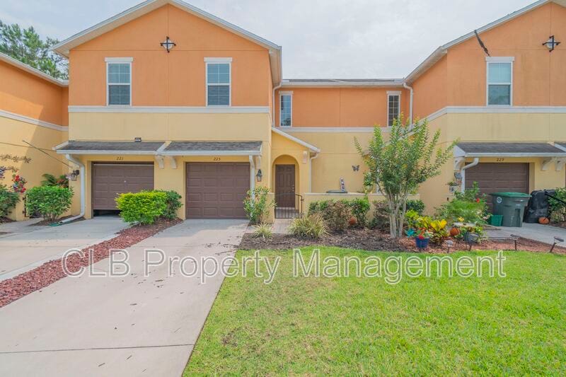 Photo - 225 Tarracina Way